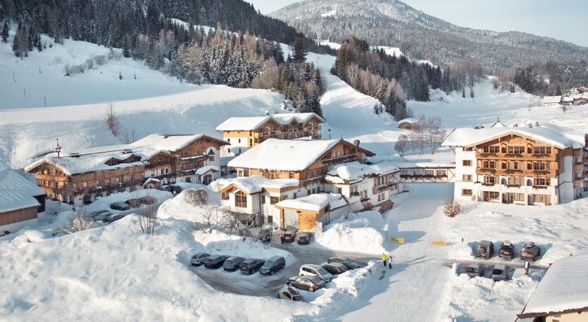 Hotel Forsthofgut Леоганг Экстерьер фото